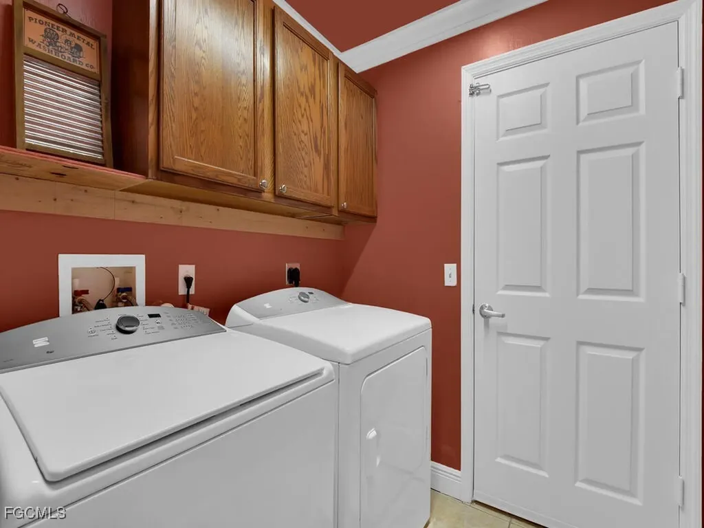 621 NW 28th Terrace Cape Coral FL 33993