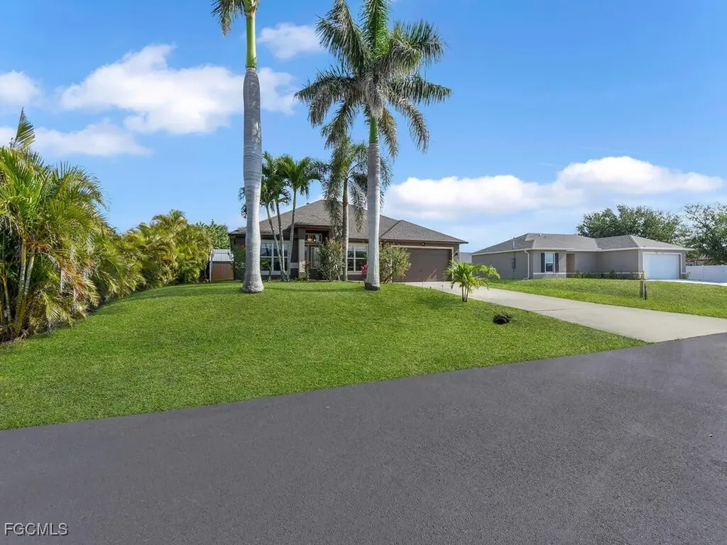 621 NW 28th Terrace Cape Coral FL 33993