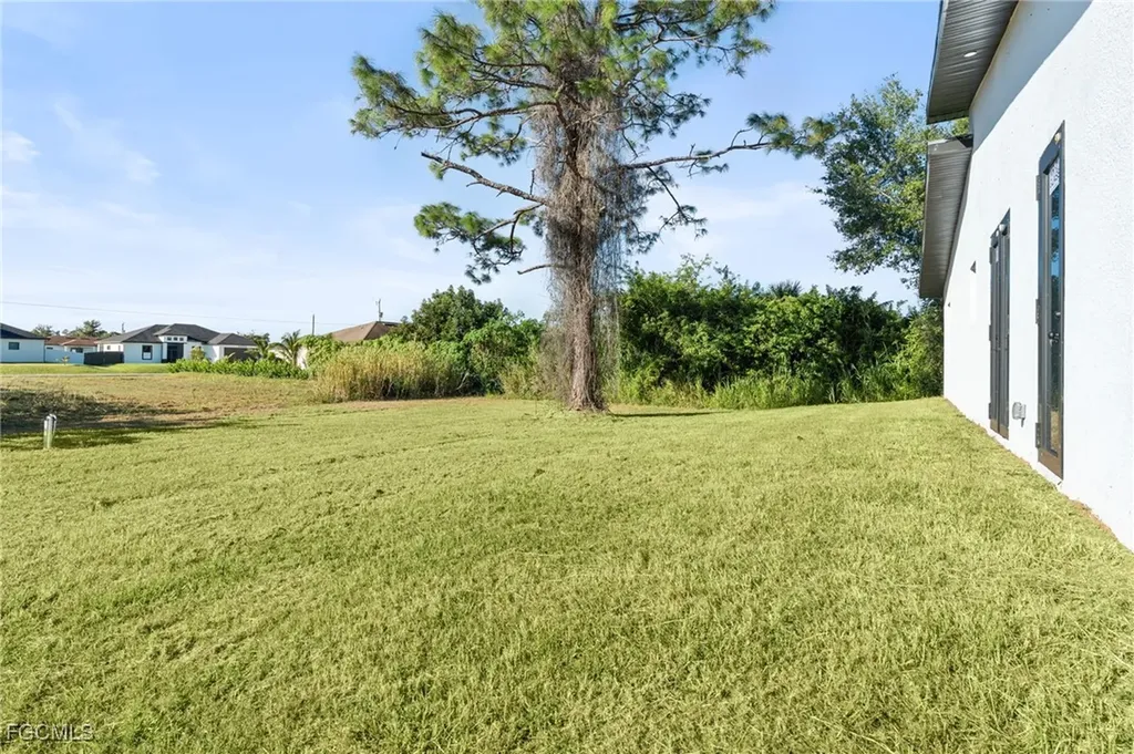 2603 3rd Street SW Lehigh Acres FL 33976