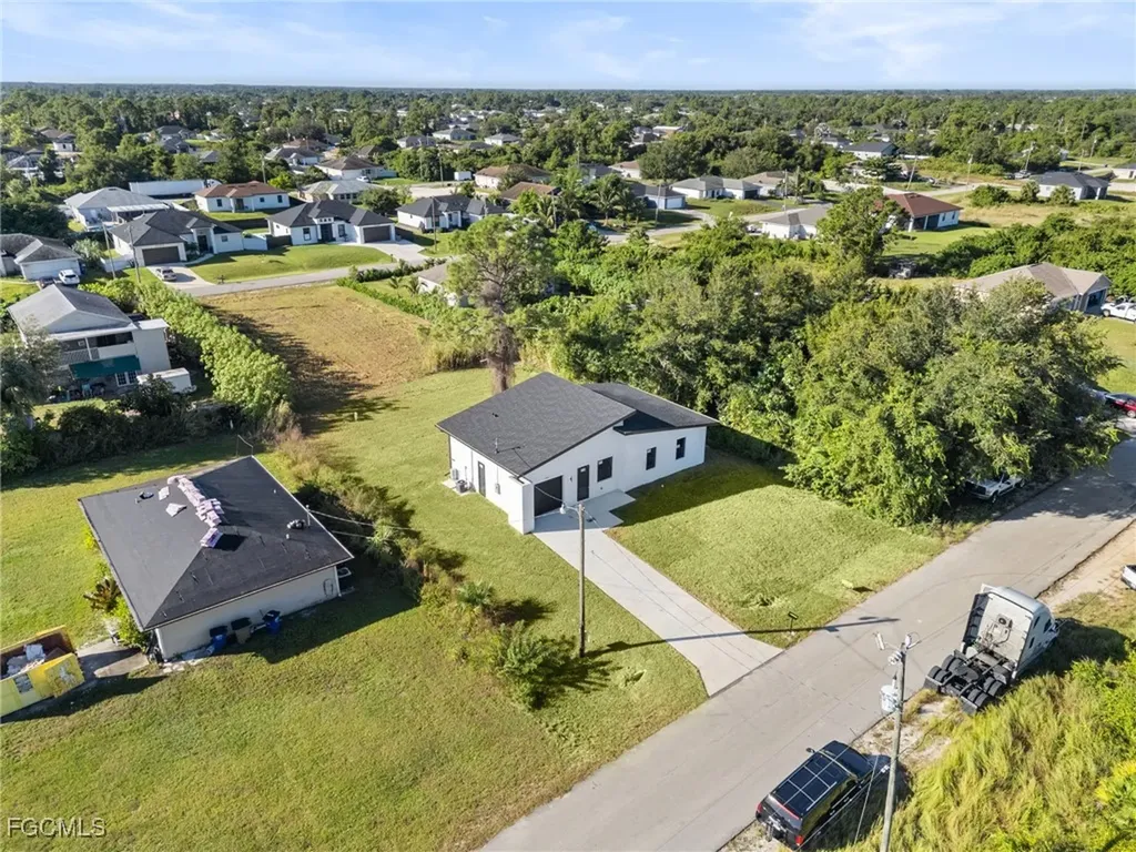 2603 3rd Street SW Lehigh Acres FL 33976