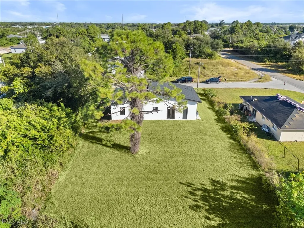 2603 3rd Street SW Lehigh Acres FL 33976