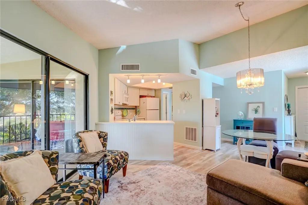 9623 Eaton Gardens Lane Fort Myers FL 33919