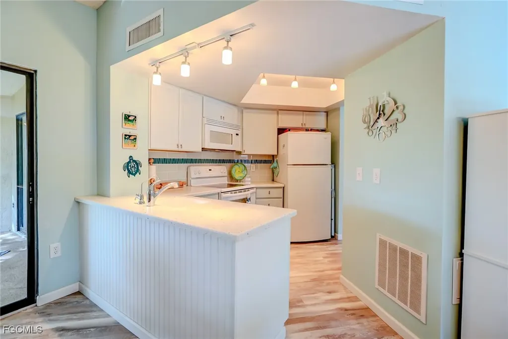 9623 Eaton Gardens Lane Fort Myers FL 33919