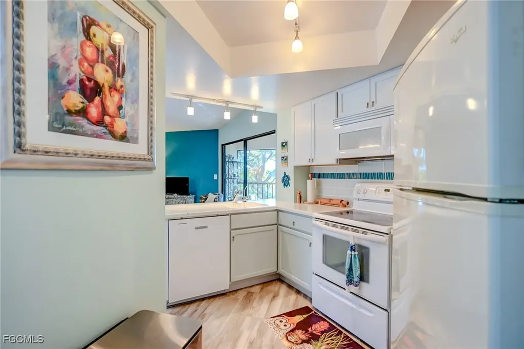 9623 Eaton Gardens Lane Fort Myers FL 33919