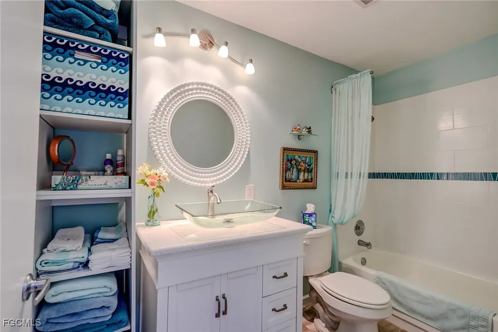 9623 Eaton Gardens Lane Fort Myers FL 33919