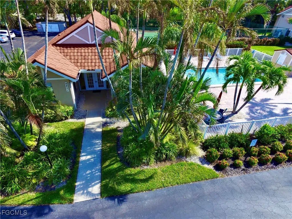 9623 Eaton Gardens Lane Fort Myers FL 33919
