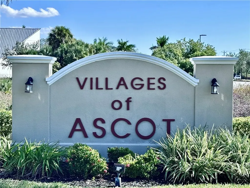 9623 Eaton Gardens Lane Fort Myers FL 33919