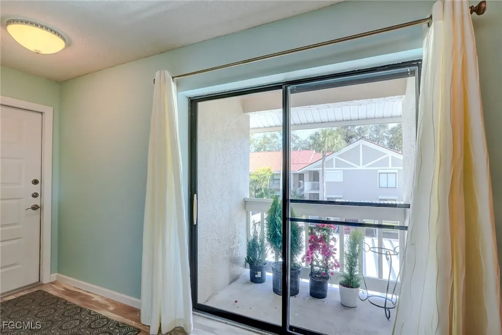 9623 Eaton Gardens Lane Fort Myers FL 33919