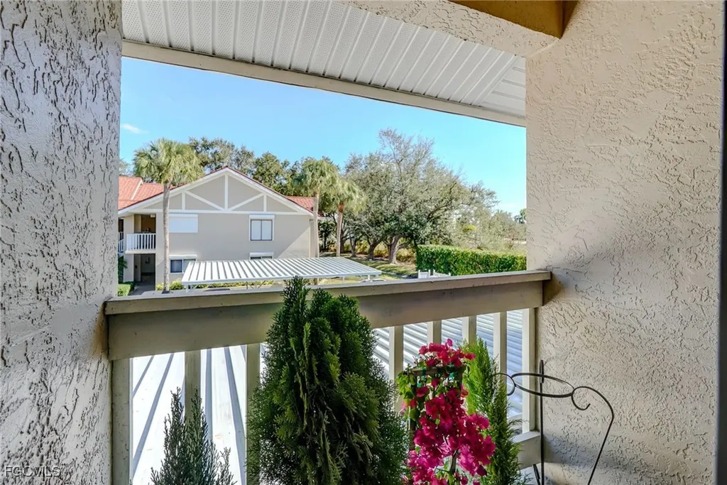 9623 Eaton Gardens Lane Fort Myers FL 33919