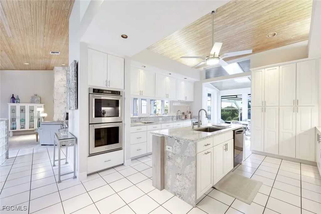 1221 SW 54th Street Cape Coral FL 33914