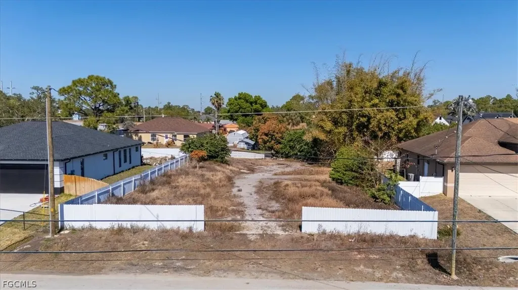 4312 4th Street SW Lehigh Acres FL 33976