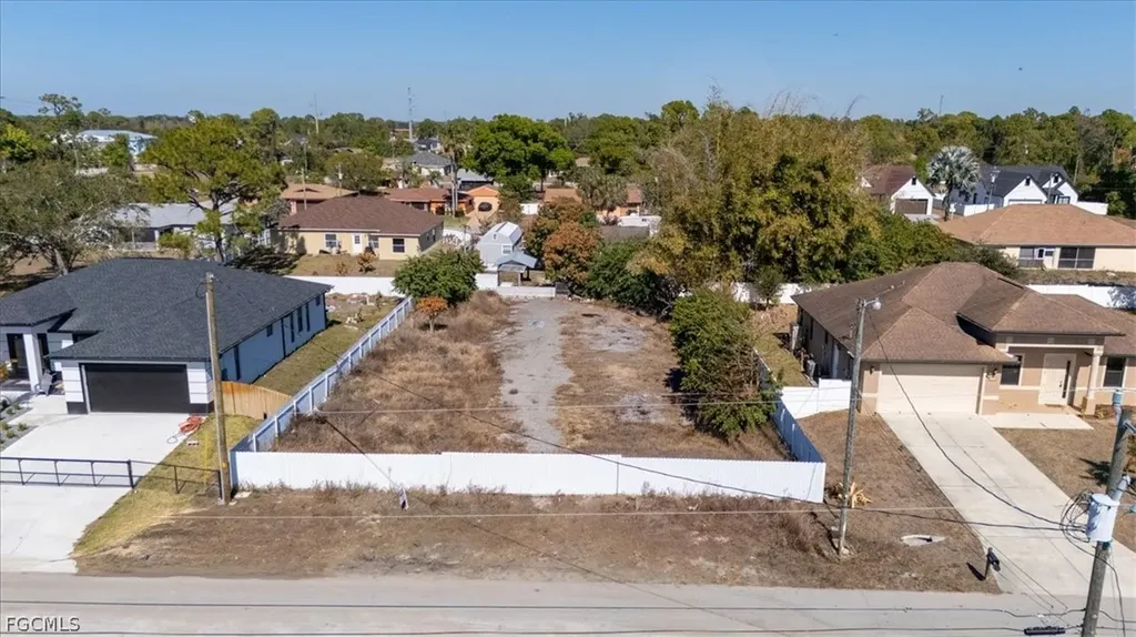 4312 4th Street SW Lehigh Acres FL 33976