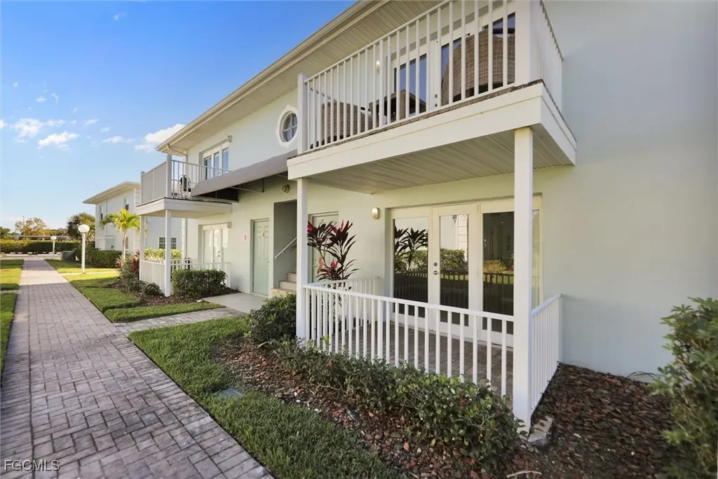 3340 N Key Drive North Fort Myers FL 33903