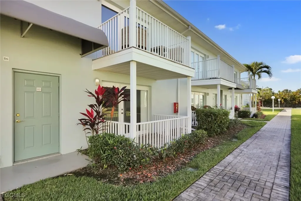 3340 N Key Drive North Fort Myers FL 33903
