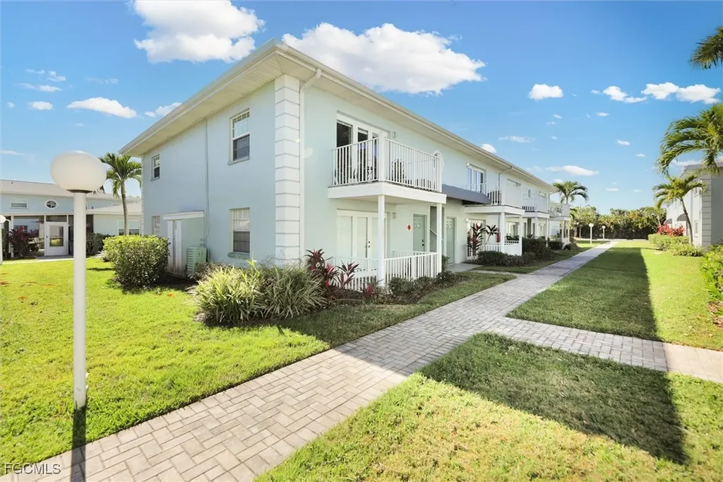 3340 N Key Drive North Fort Myers FL 33903