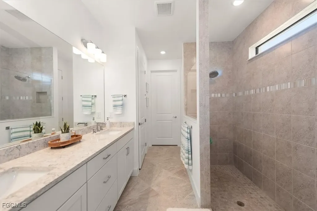 17126 Oakstead Drive Alva FL 33920