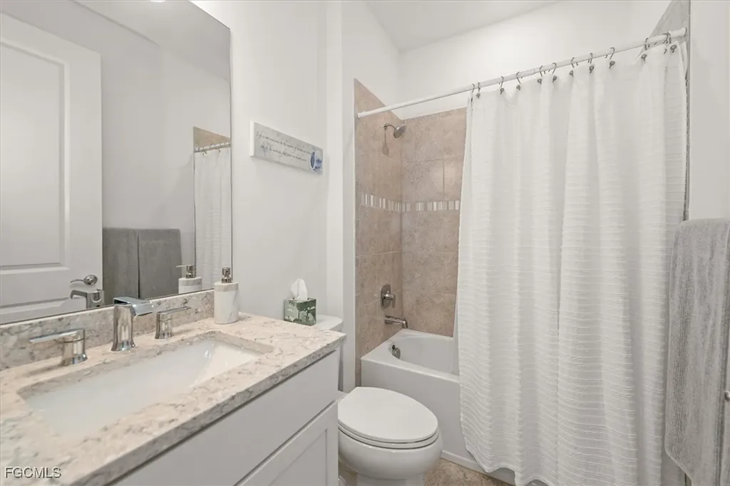 17126 Oakstead Drive Alva FL 33920