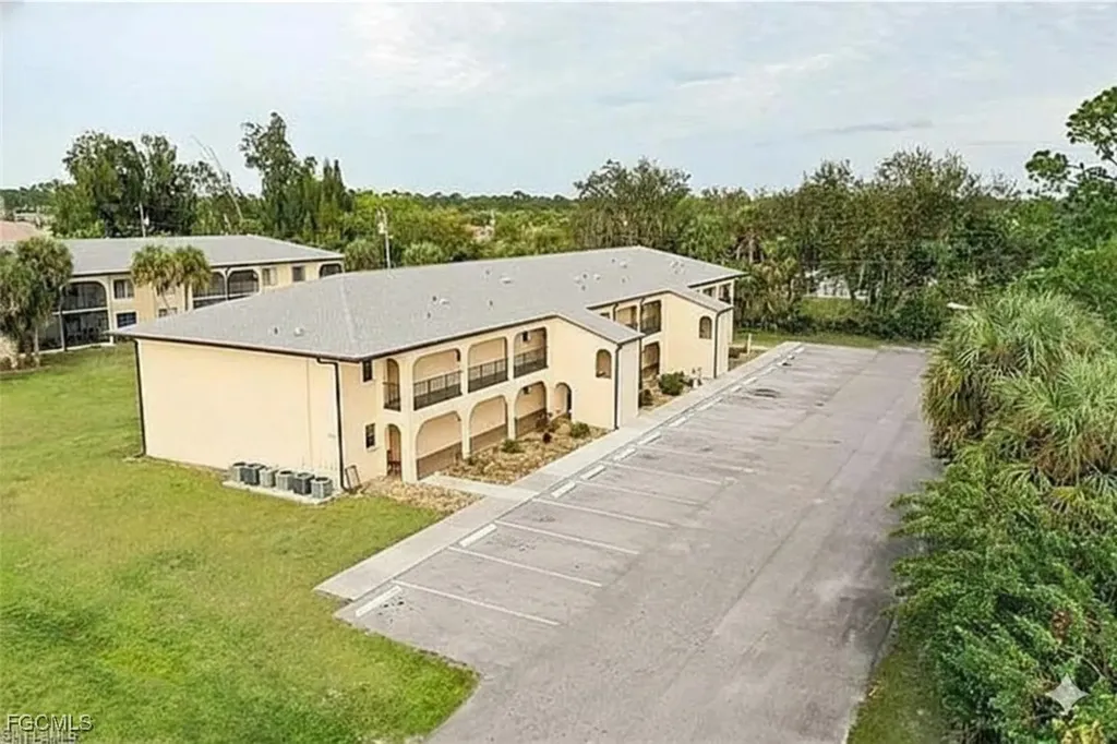 606 Gerald Avenue Lehigh Acres FL 33936