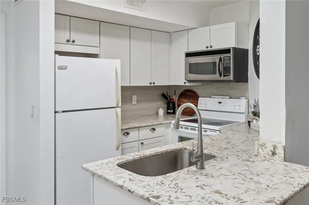 12601 Equestrian Circle Fort Myers FL 33907