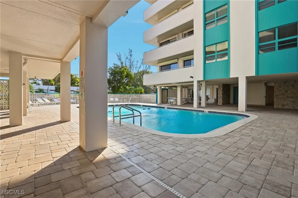 4803 Sunset Court Cape Coral FL 33904