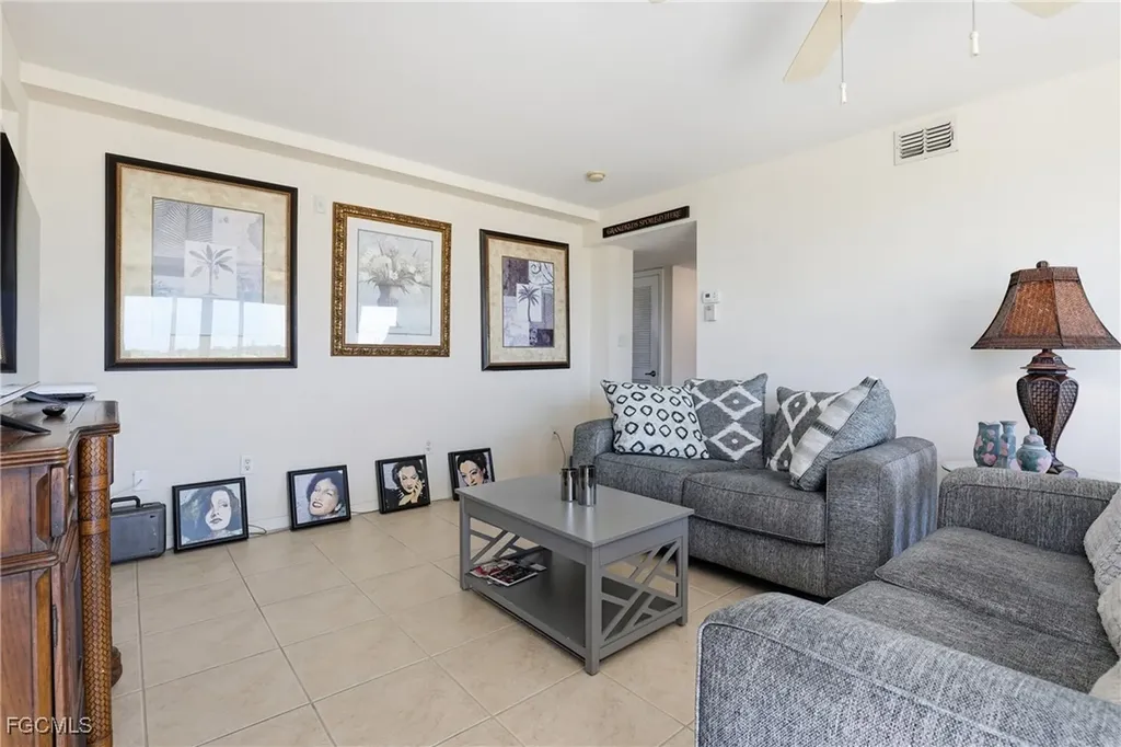 4803 Sunset Court Cape Coral FL 33904