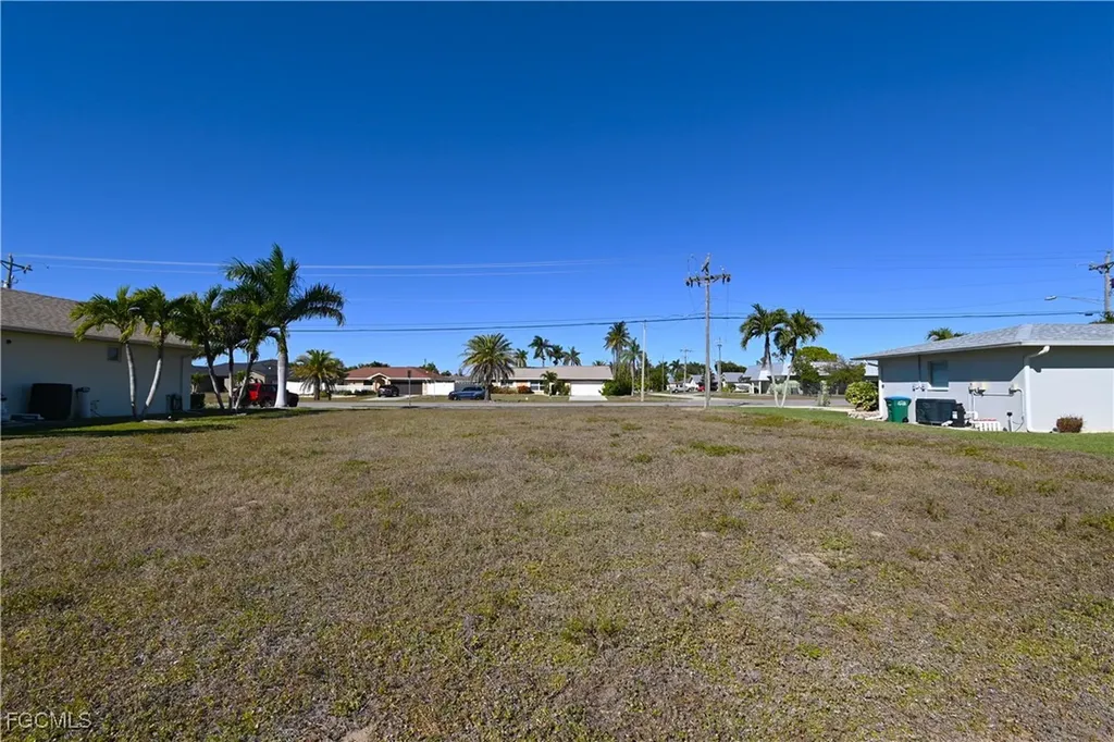 524 Mohawk Parkway Cape Coral FL 33914