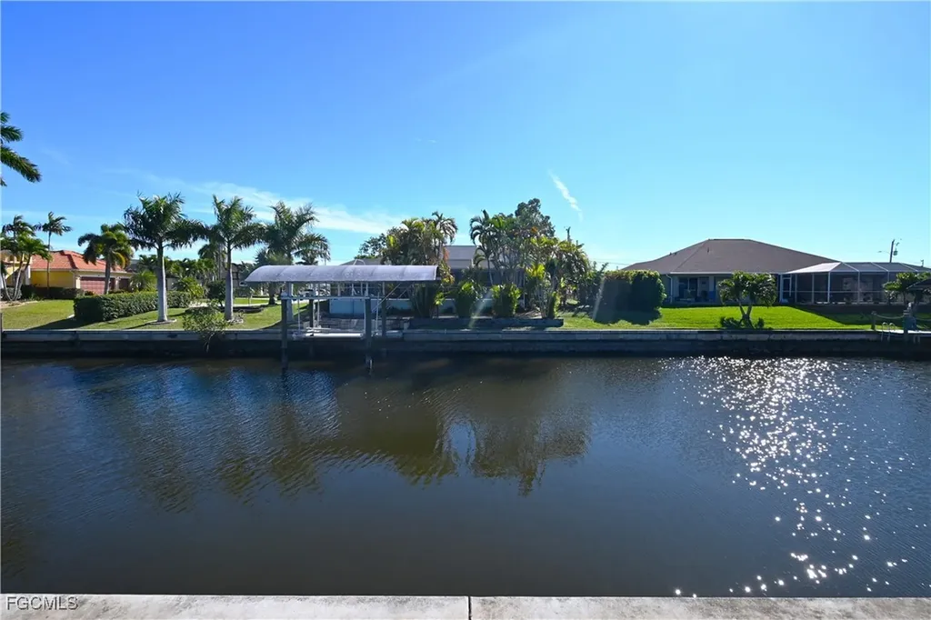 524 Mohawk Parkway Cape Coral FL 33914