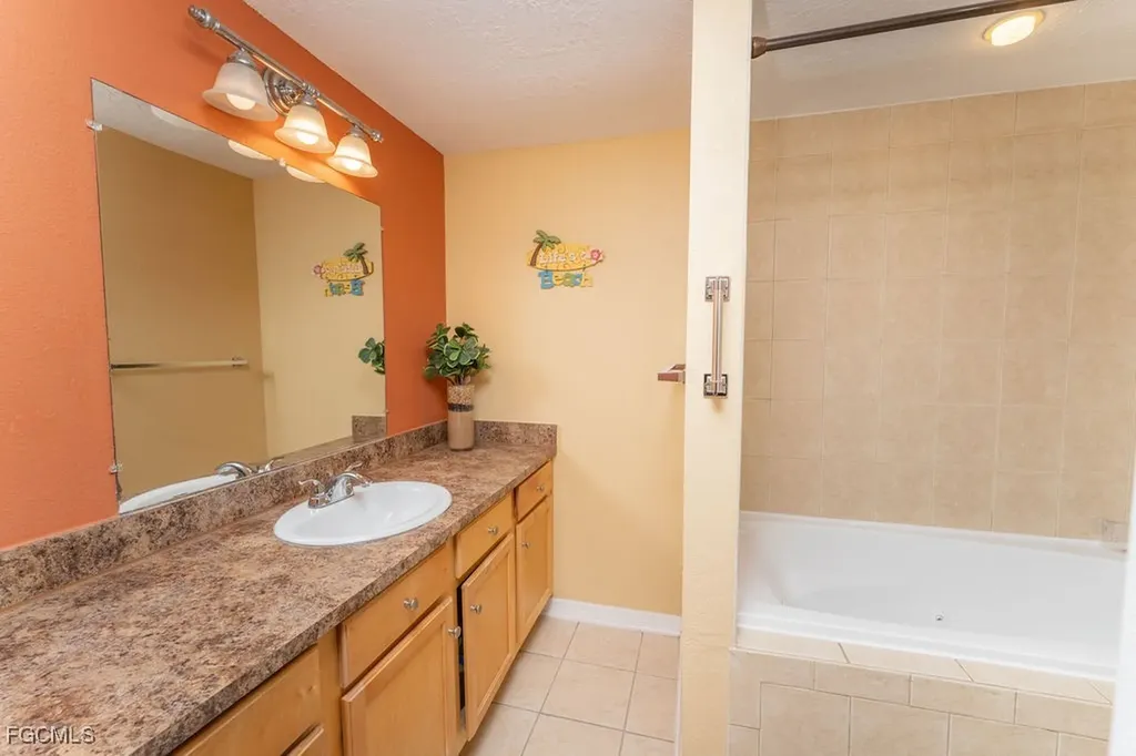 3344 N Key Drive North Fort Myers FL 33903