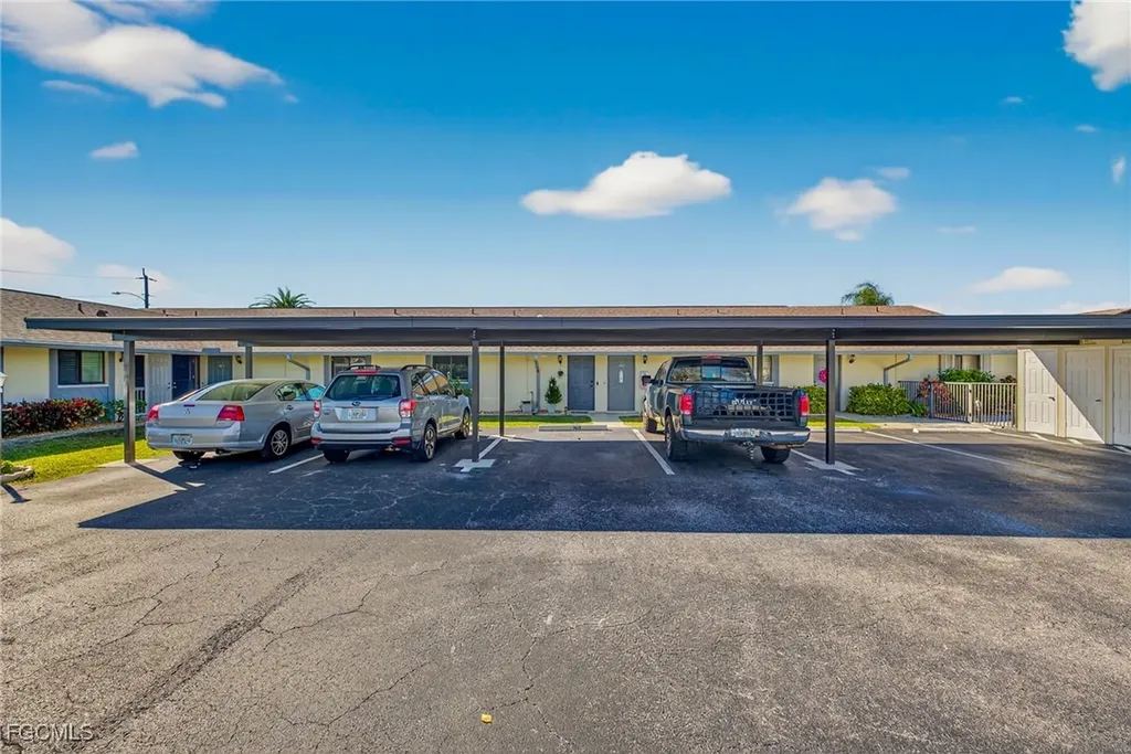 Cape Coral FL, 1430 Academy Boulevard, Unit 103