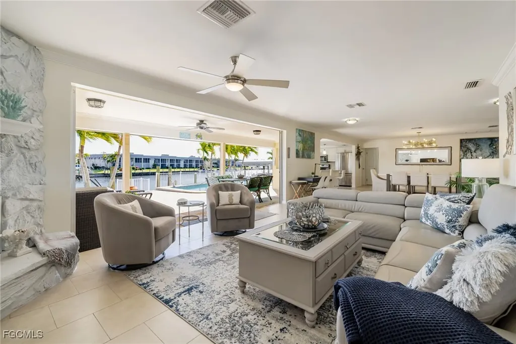 1755 SE 40th Terrace Cape Coral FL 33904