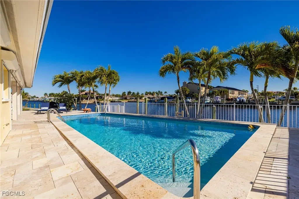 1755 SE 40th Terrace Cape Coral FL 33904