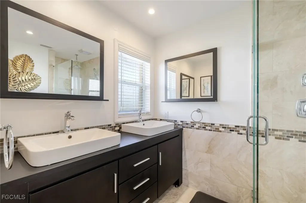 1755 SE 40th Terrace Cape Coral FL 33904