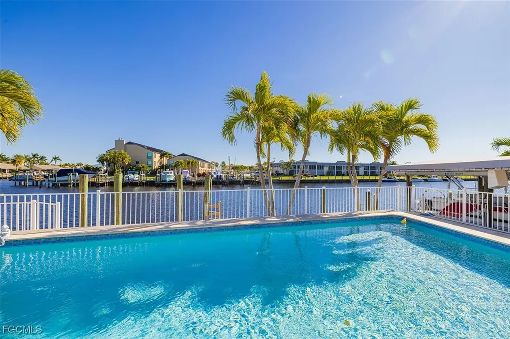 1755 SE 40th Terrace Cape Coral FL 33904
