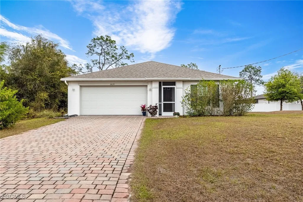 5014 Dania Circle Labelle FL 33935