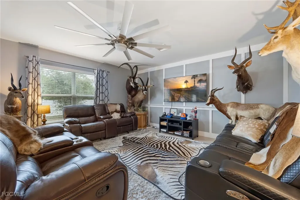 5014 Dania Circle Labelle FL 33935