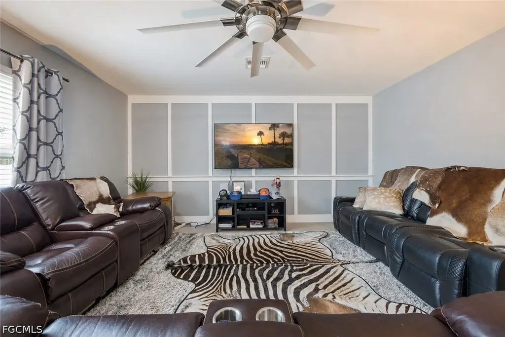 5014 Dania Circle Labelle FL 33935