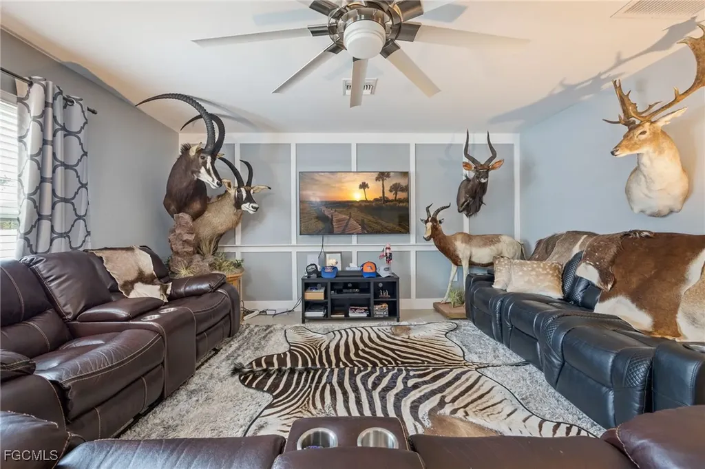 5014 Dania Circle Labelle FL 33935