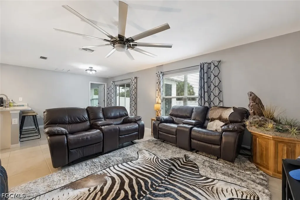5014 Dania Circle Labelle FL 33935