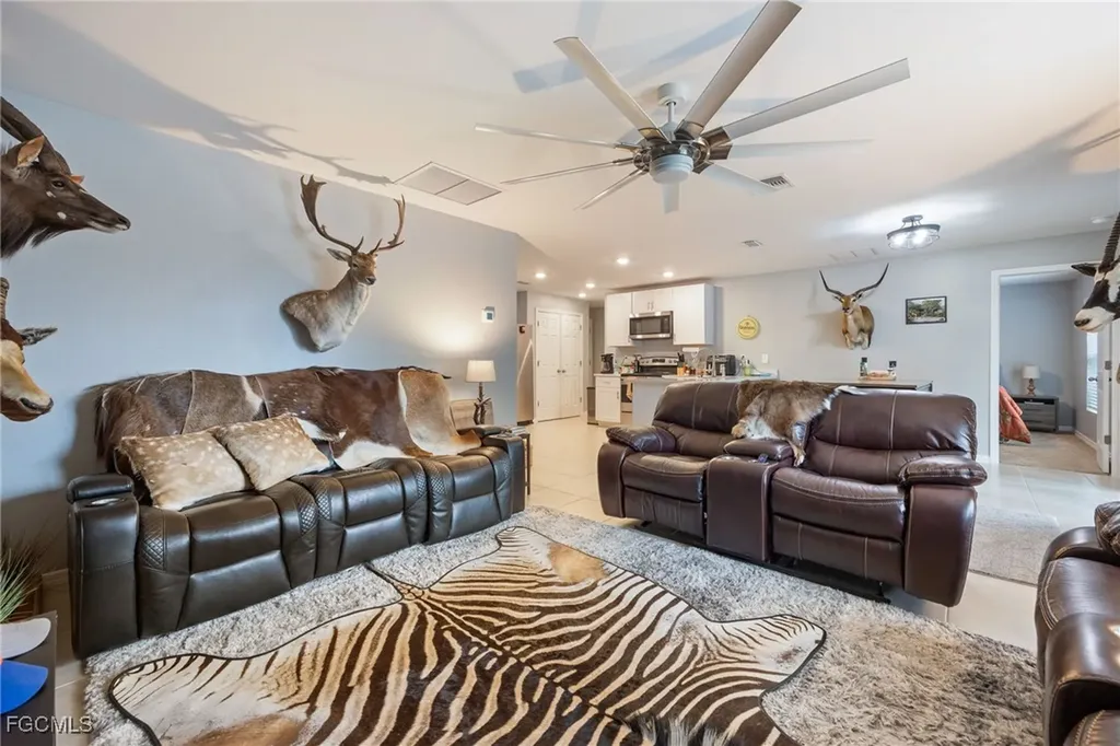 5014 Dania Circle Labelle FL 33935