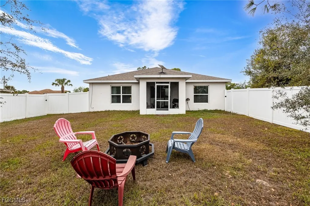 5014 Dania Circle Labelle FL 33935