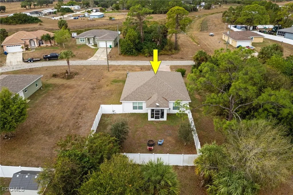 5014 Dania Circle Labelle FL 33935