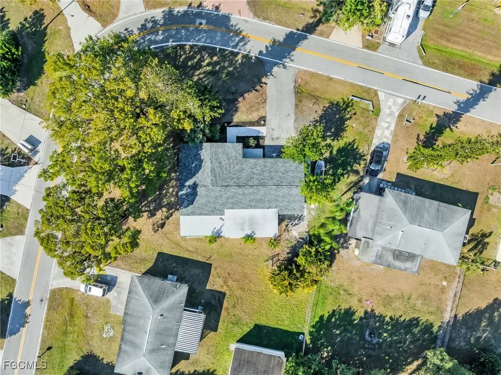 2114 Davis Boulevard Fort Myers FL 33905