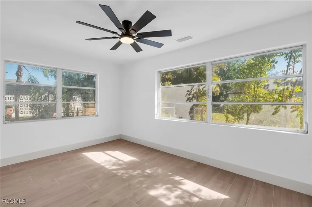 2114 Davis Boulevard Fort Myers FL 33905