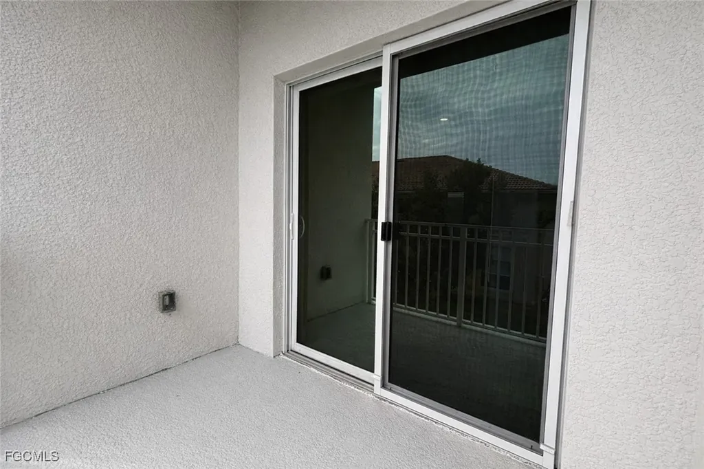 3303 SW 8th Place Cape Coral FL 33914