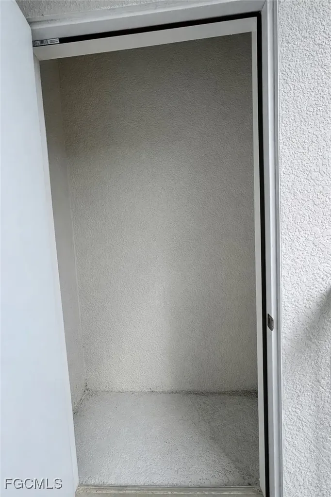 3303 SW 8th Place Cape Coral FL 33914