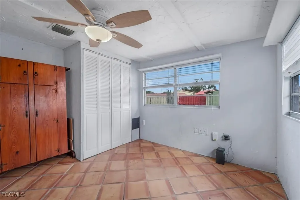 1083 Sunset Strip Moore Haven FL 33479