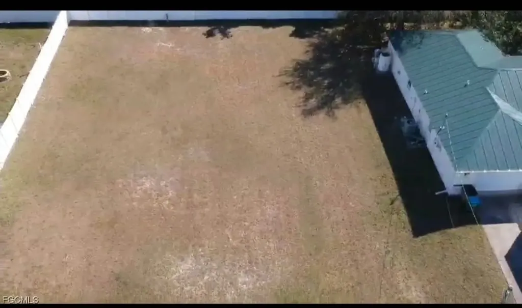 1810 SW 27th Street Cape Coral FL 33914