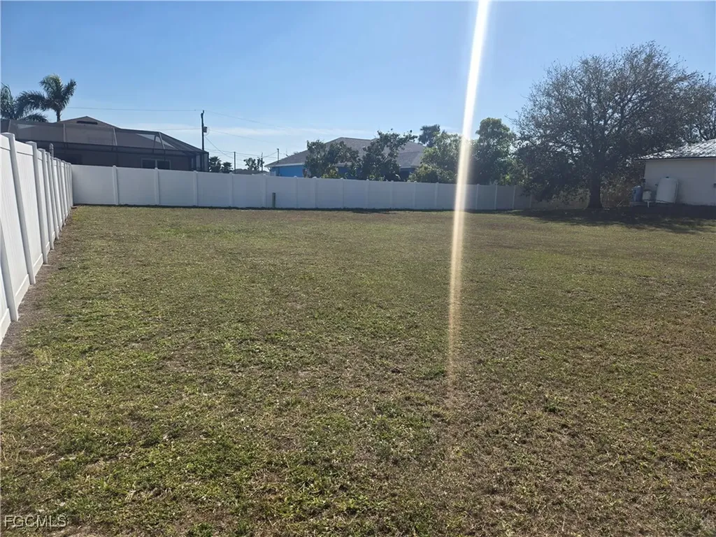 1810 SW 27th Street Cape Coral FL 33914