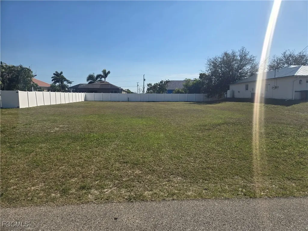 1810 SW 27th Street Cape Coral FL 33914