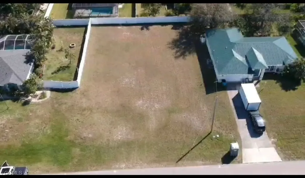 1810 SW 27th Street Cape Coral FL 33914